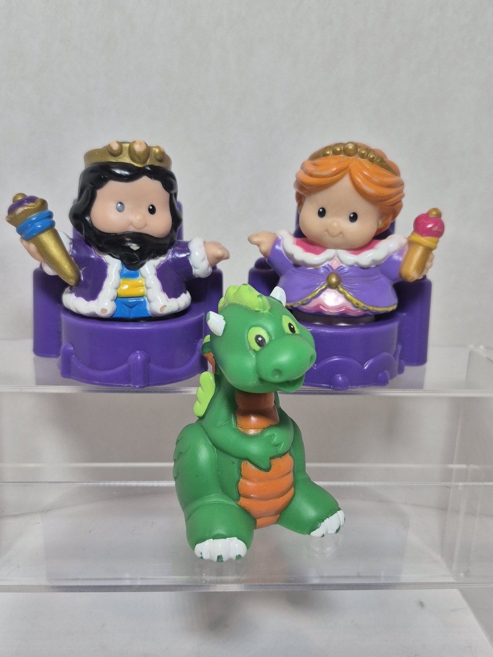 Fisher Price Little People Lil Kingdom Royal King Queen Thrones & Green Dragon